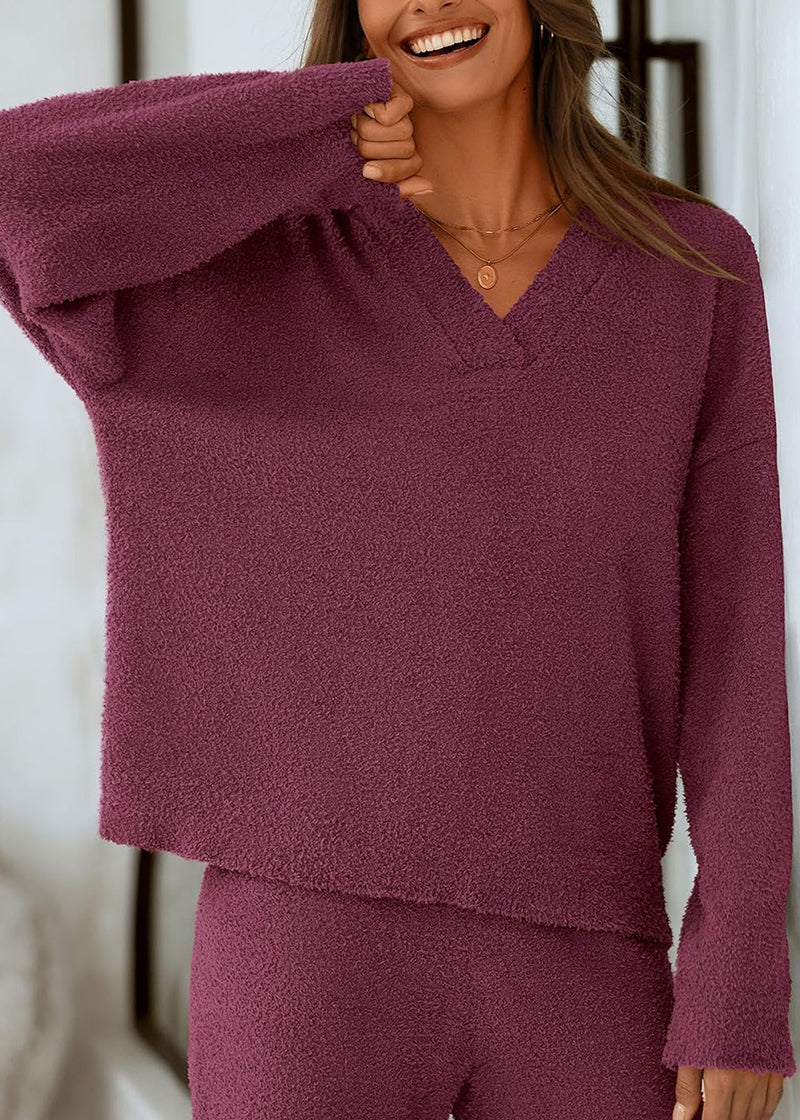 Teddy 2-Piece V-Neck Lounge Set